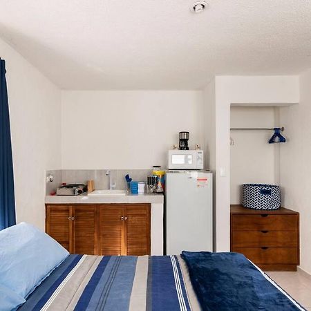 Micro Studio Perfect For Backpackers, Couples, 3 Min Drive To Playa El Nino Канкун Екстериор снимка
