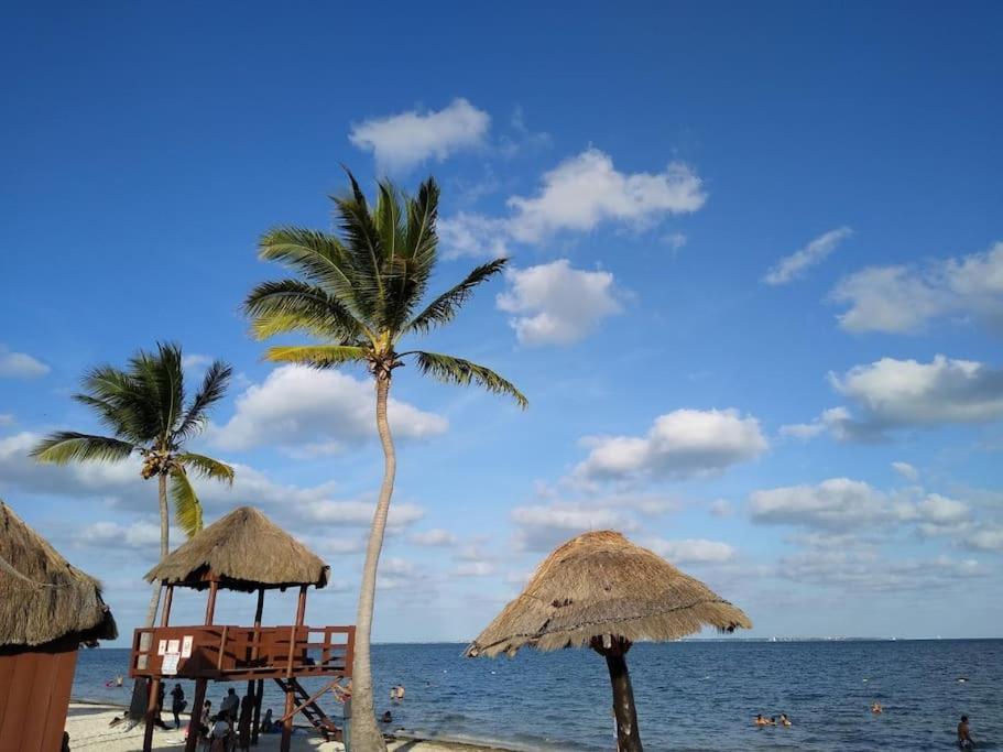Micro Studio Perfect For Backpackers, Couples, 3 Min Drive To Playa El Nino Канкун Екстериор снимка